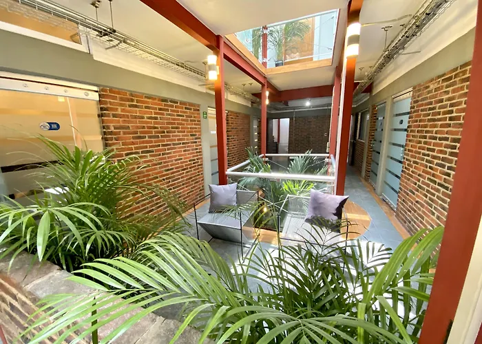 Rhm Spaces - Reforma *